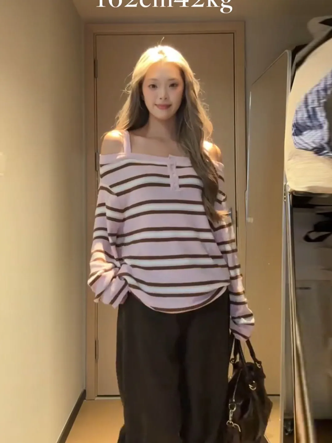 Sweet Spicy oulder Bared Long Sve полосатый вязаный топ женский свободный крой Lazy Sle из двух предметов повседневный вид для поездок на работу мода
Sweet Spicy oulder Bared Long Sve полосатый вязаный топ женский свободный крой Lazy Sle из двух предметов повседневный вид для поездок на работу мода