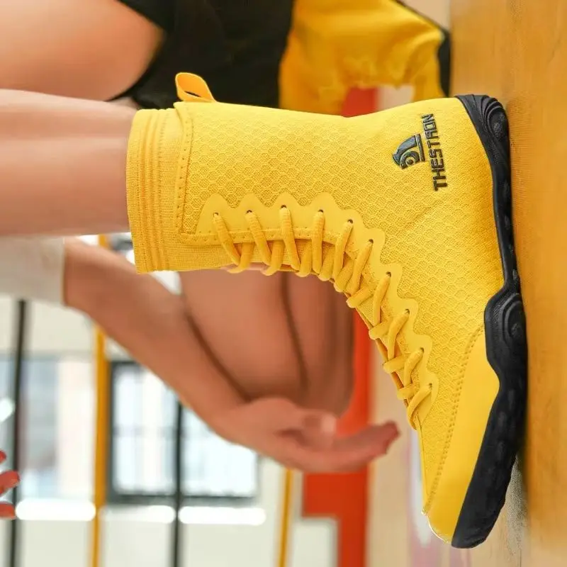2026 New Arrival Wrestling Sneakers Unisex Men Gym Training Shoes Big Size 48 Men Fighting Shoes High Top Man Boxing Sport Shoe
2026 New Arrival Wrestling Sneakers Unisex Men Gym Training Shoes Big Size 48 Men Fighting Shoes High Top Man Boxing Sport Shoe