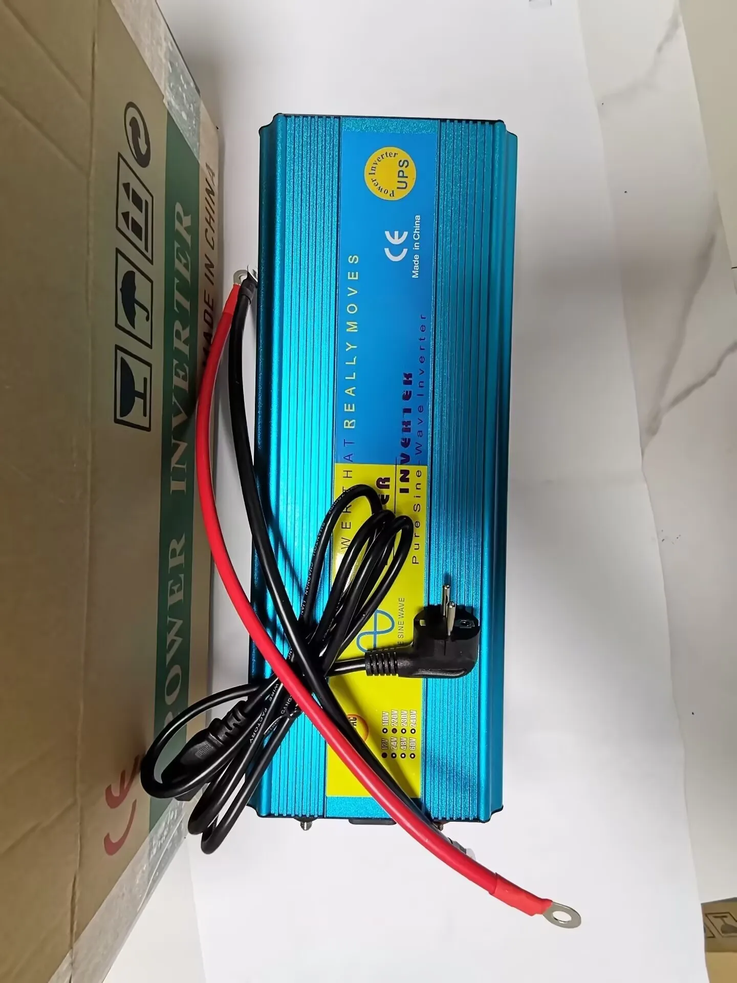 emergency UPS power supply 2000W DC 12V to AC 220V 50HZ Pure Sine Wave Inverter with Lifepo4 battery charger
emergency UPS power supply 2000W DC 12V to AC 220V 50HZ Pure Sine Wave Inverter with Lifepo4 battery charger