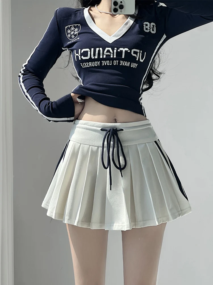 Сладкая и пряная юбка трапециевидной формы с высокой талией для девочек, клетчатая юбка длиной f-длины, спортивная ветровая плиссированная юбка
Сладкая и пряная юбка трапециевидной формы с высокой талией для девочек, клетчатая юбка длиной f-длины, спортивная ветровая плиссированная юбка