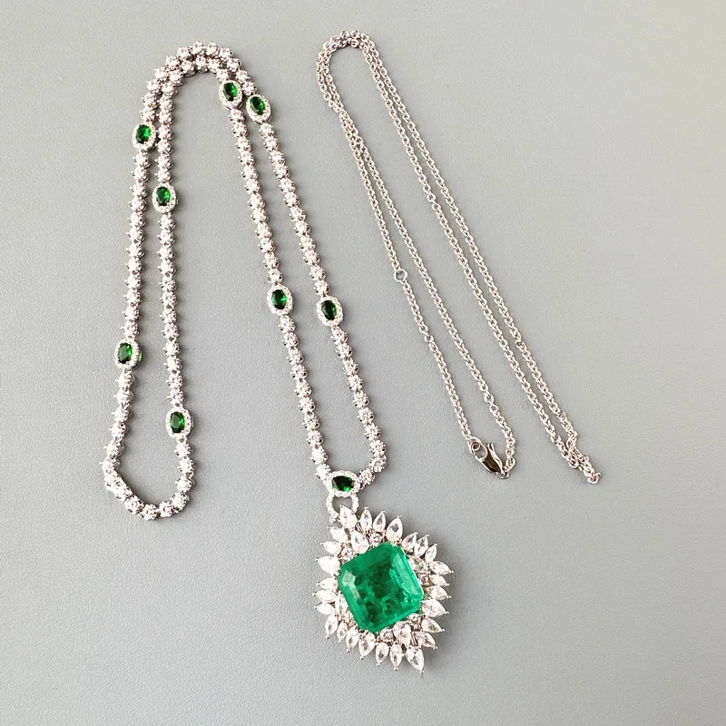 Designer Collection Style High-end Women Lady Inlay Cubic Zircon Paraiba Pendant Silver Color Detachable Double Chain Necklace
Designer Collection Style High-end Women Lady Inlay Cubic Zircon Paraiba Pendant Silver Color Detachable Double Chain Necklace