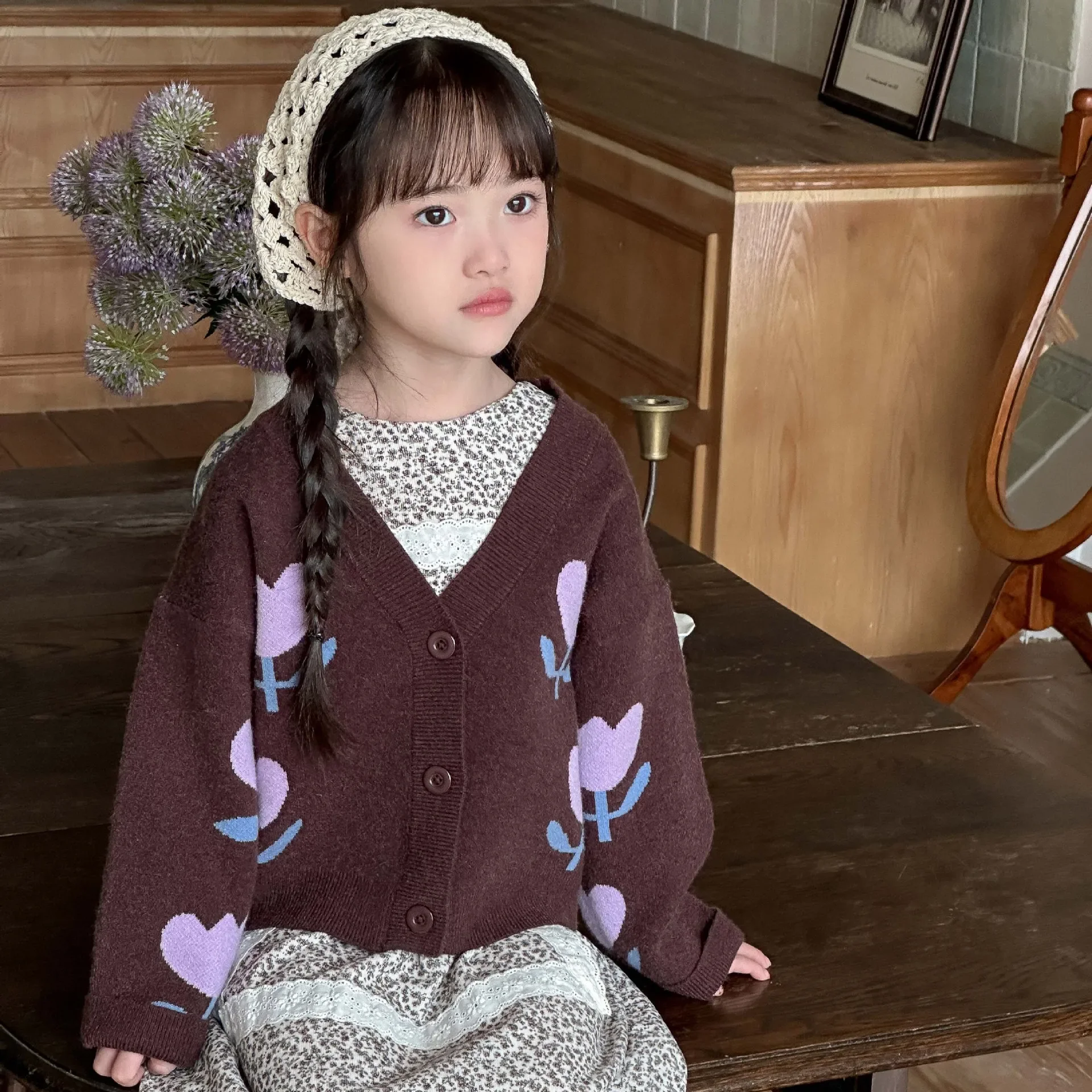 Girls Sweater 2024 Autumn New Childrens Clothes Korean Style Girls Baby Tulip Pullover Sweater Cardigan Casual Simple Daily
Girls Sweater 2024 Autumn New Childrens Clothes Korean Style Girls Baby Tulip Pullover Sweater Cardigan Casual Simple Daily