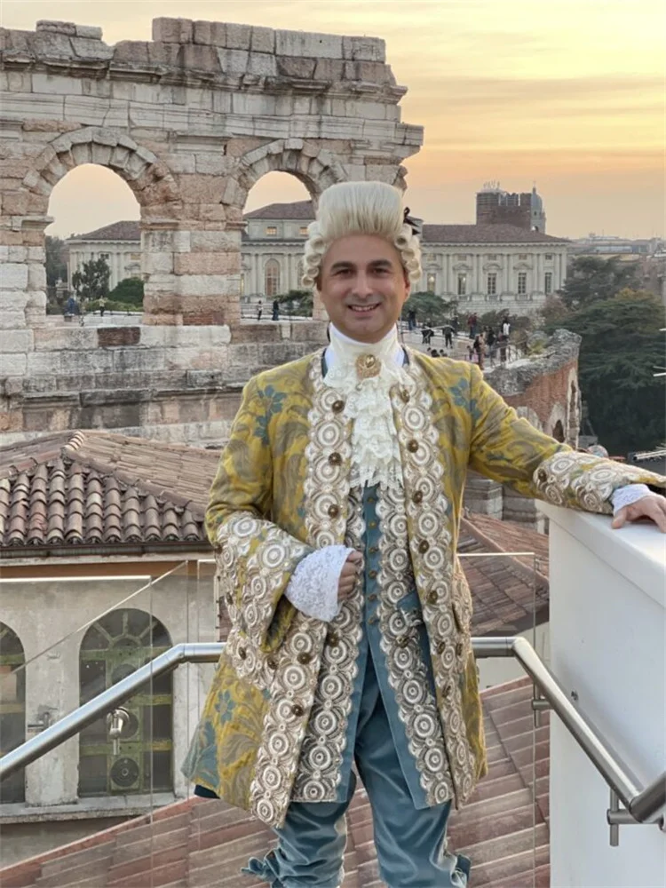 18th Century Men's Rococo Baroque Costume Royal French Prince King Louis XVI Aristocratic Ball Gown
18th Century Men's Rococo Baroque Costume Royal French Prince King Louis XVI Aristocratic Ball Gown