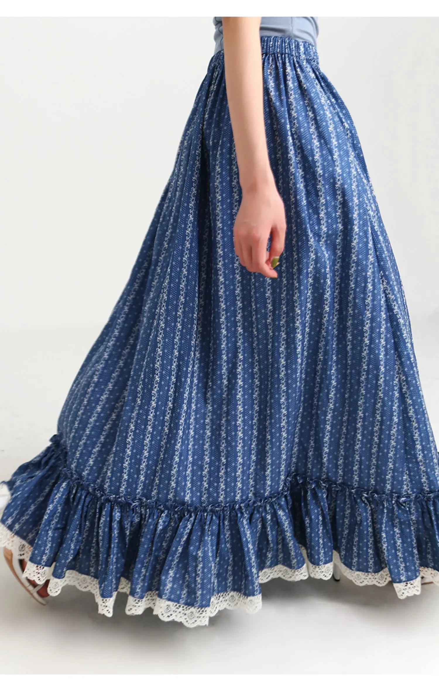 Women's Fashion Spring Summer Lace Patchwork Blue Striped Skirt Female Autumn Winter High Waist Basic Vacation Skirt TB1447
Women's Fashion Spring Summer Lace Patchwork Blue Striped Skirt Female Autumn Winter High Waist Basic Vacation Skirt TB1447