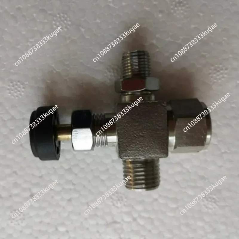 Full steam iron accessories Energy-saving automatic steam trap All stainless steel high-precision drain
Full steam iron accessories Energy-saving automatic steam trap All stainless steel high-precision drain