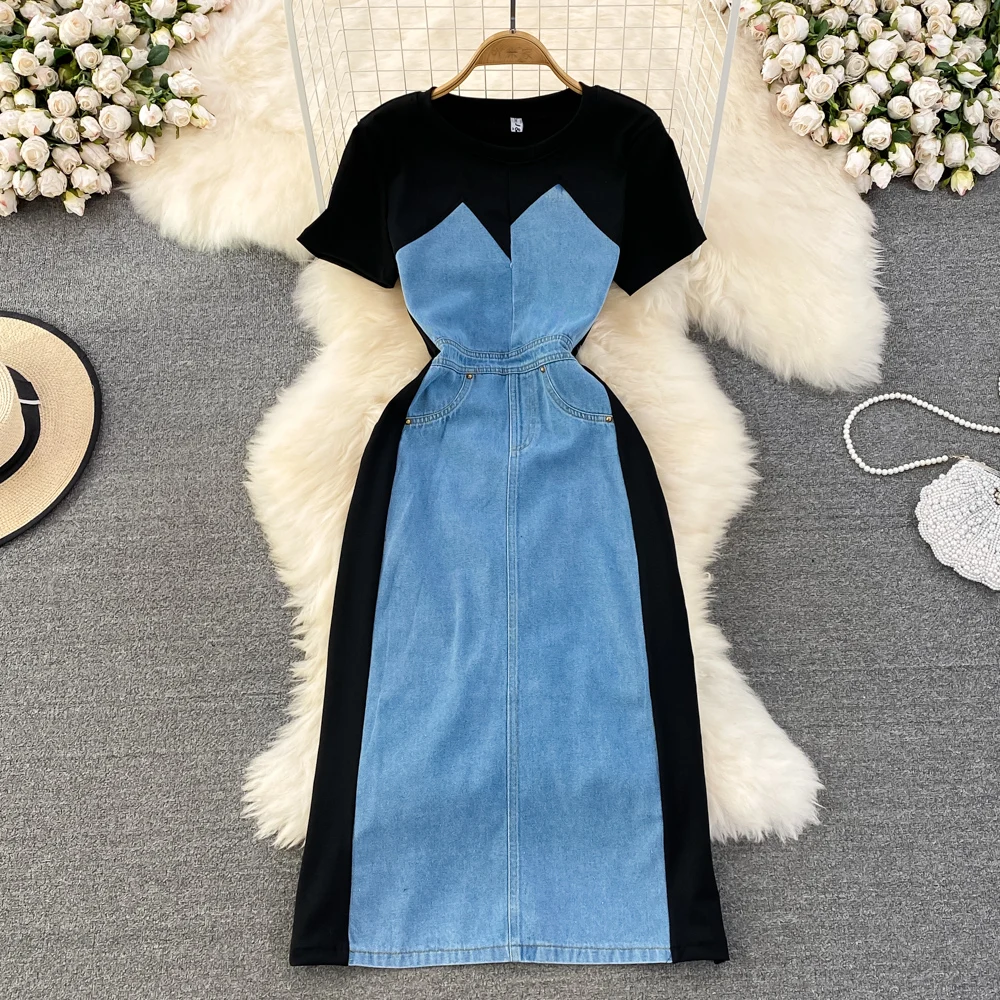 Summer Retro Korean Style Round Neck Short Sleeve Contrast Slim Fit Medium Length Denim Panel A-line Dress
Summer Retro Korean Style Round Neck Short Sleeve Contrast Slim Fit Medium Length Denim Panel A-line Dress