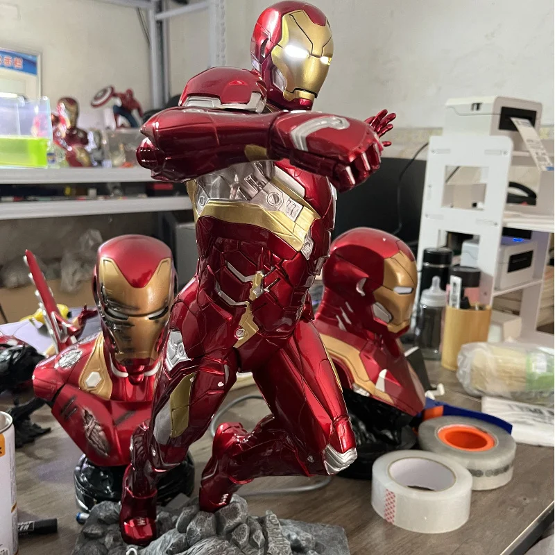 Фигурка Iron Man Mk46 Marvel со светодиодной подсветкой, коллекционная модель с высокой степенью детализации, украшение для комнаты, подарок для друзей
Фигурка Iron Man Mk46 Marvel со светодиодной подсветкой, коллекционная модель с высокой степенью детализации, украшение для комнаты, подарок для друзей