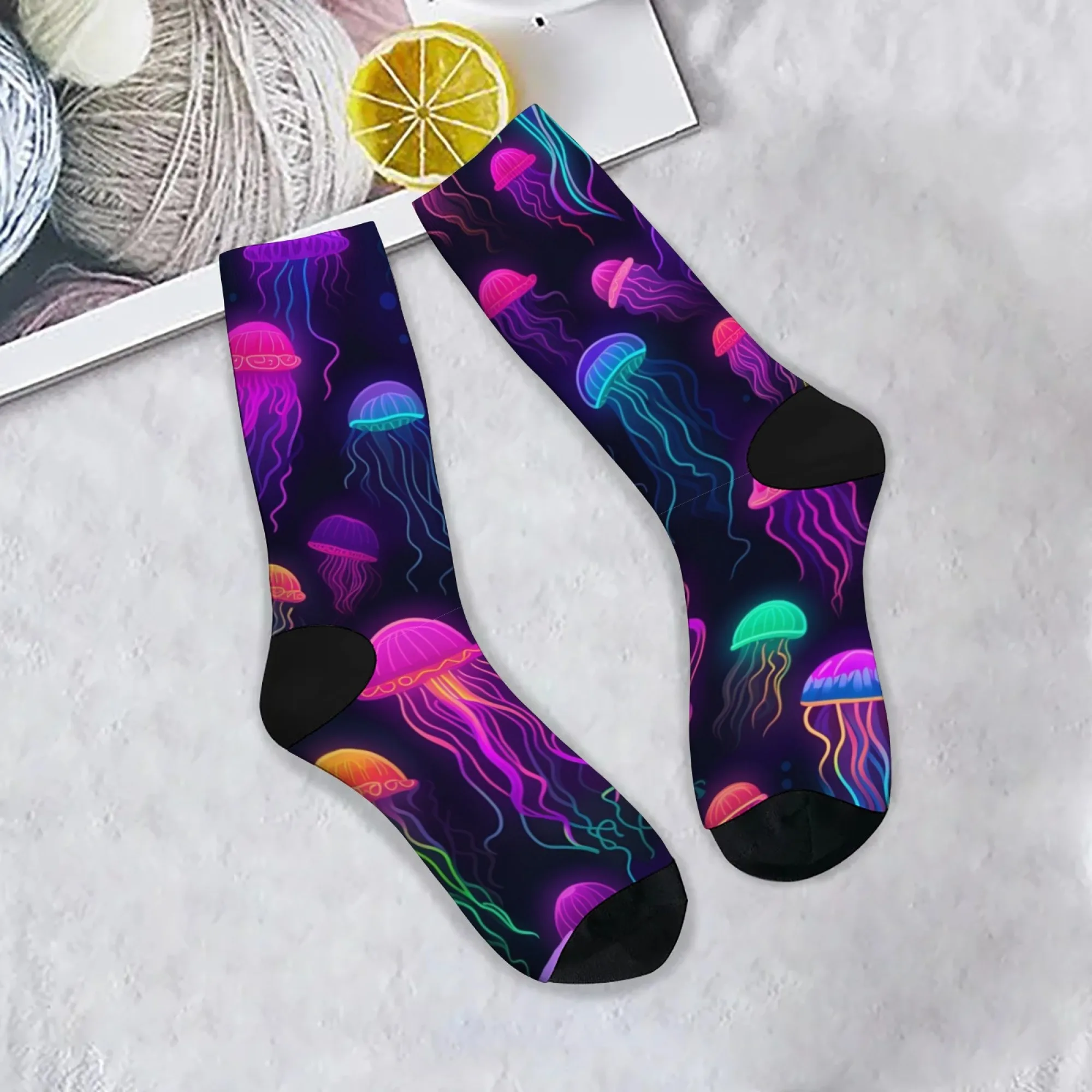 Fluorescent Jellyfish Print Men's Socks Comfortable Breathable Fun Casual Socks Novelty Harajuku Street Hip-Hop Socks Party Gift
Fluorescent Jellyfish Print Men's Socks Comfortable Breathable Fun Casual Socks Novelty Harajuku Street Hip-Hop Socks Party Gift