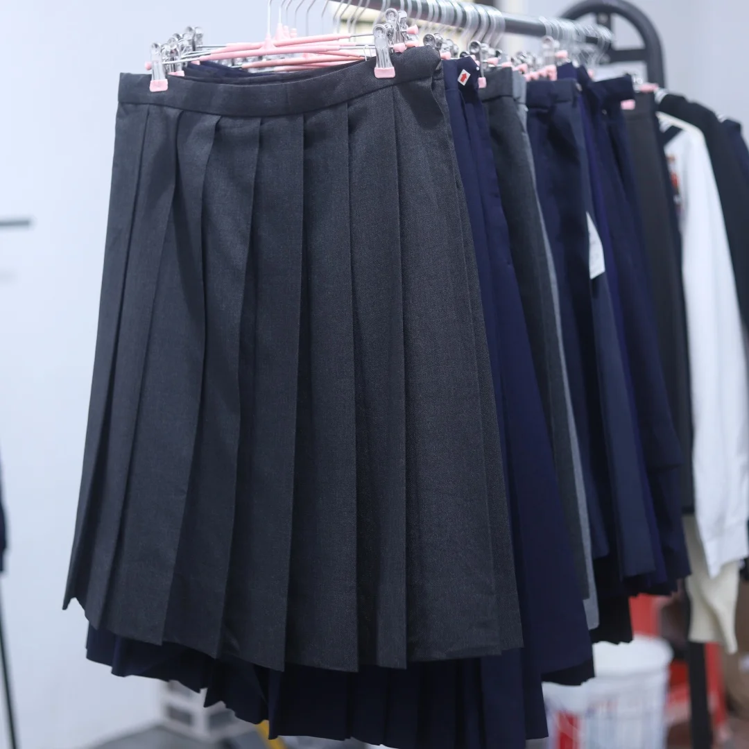 Deep Blue Gingham Skirt JK Uniform Japanese Style Women's Pleated Long Sleeve Mid-Length Straight Leg Pants Autumn Season
Deep Blue Gingham Skirt JK Uniform Japanese Style Women's Pleated Long Sleeve Mid-Length Straight Leg Pants Autumn Season