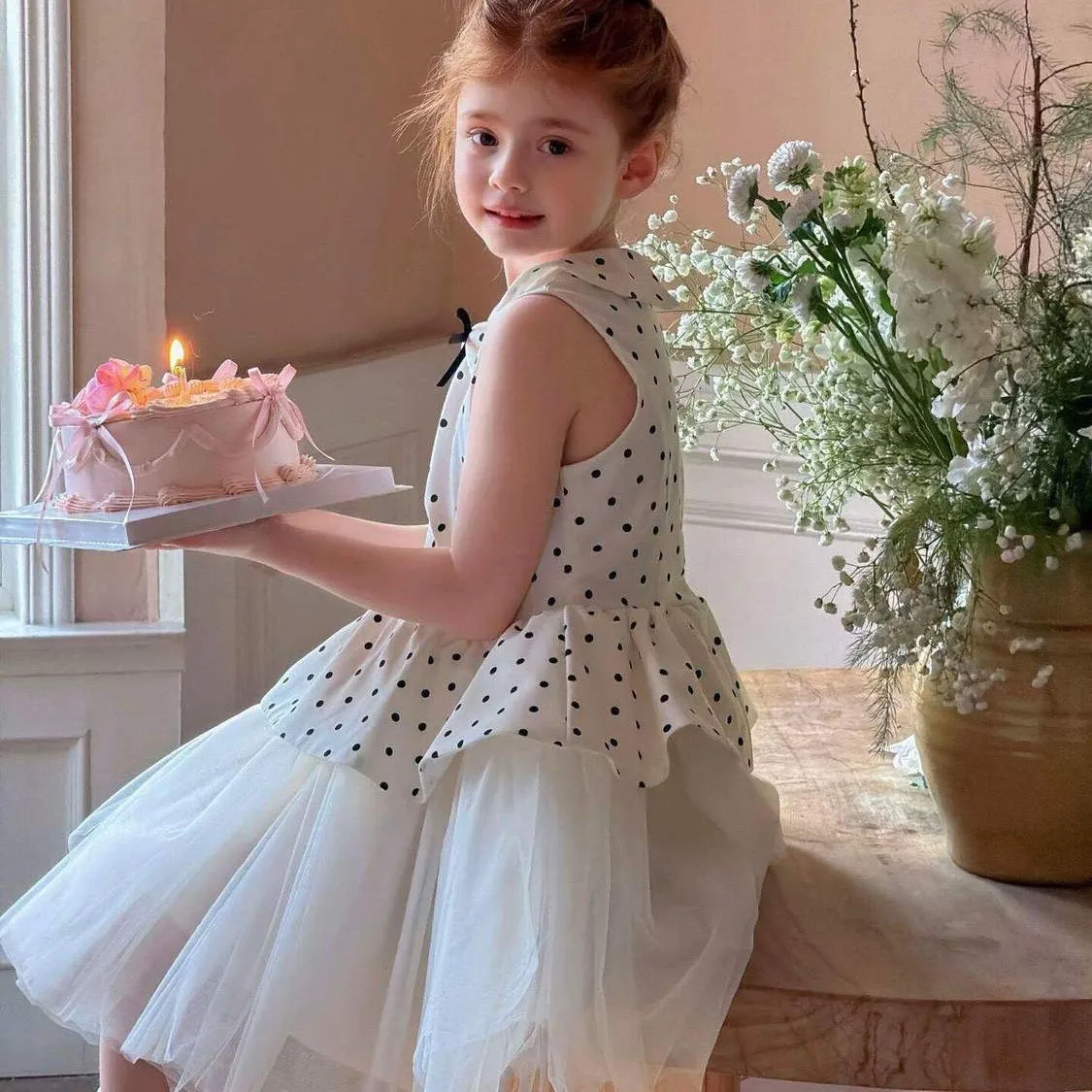 Girls' polka dot mesh princess dress summer new style children's doll collar sweet birthday dress
Girls' polka dot mesh princess dress summer new style children's doll collar sweet birthday dress