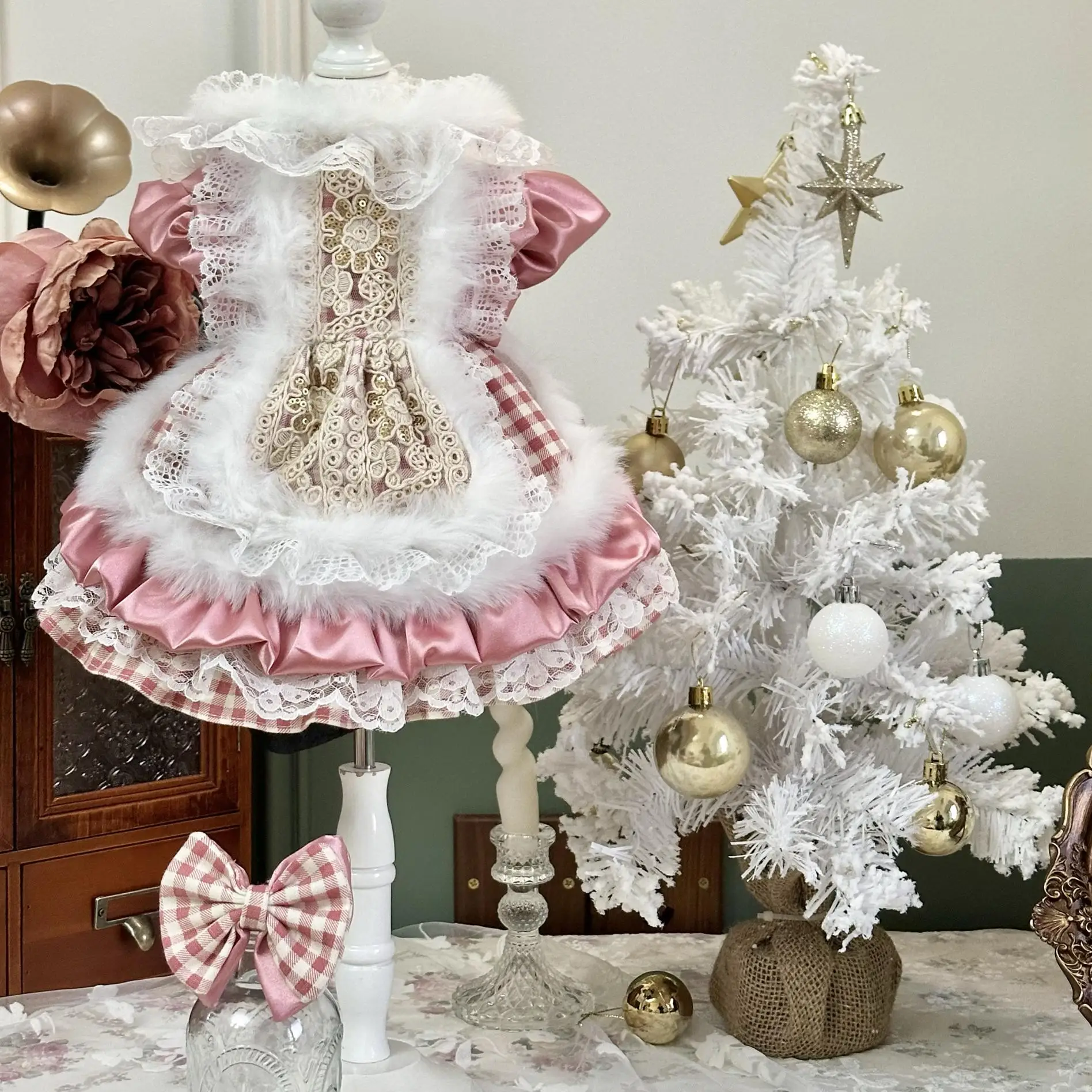 Winter Cute Plush Pet Dog Clothes Fashion Sweet Pink Grid Dresses For Small medium Dog Outdoor Casual Puppy Clothing Coat Skirts
Winter Cute Plush Pet Dog Clothes Fashion Sweet Pink Grid Dresses For Small medium Dog Outdoor Casual Puppy Clothing Coat Skirts