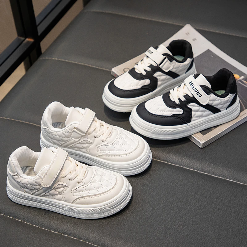 Спортивная обувь для мальчиков и девочек, новинка 2023 года, осенние повседневные кроссовки для малышей, удобные кроссовки на мягкой подошве на весь день, школьные уличные кроссовки для босиком
Спортивная обувь для мальчиков и девочек, новинка 2023 года, осенние повседневные кроссовки для малышей, удобные кроссовки на мягкой подошве на весь день, школьные уличные кроссовки для босиком