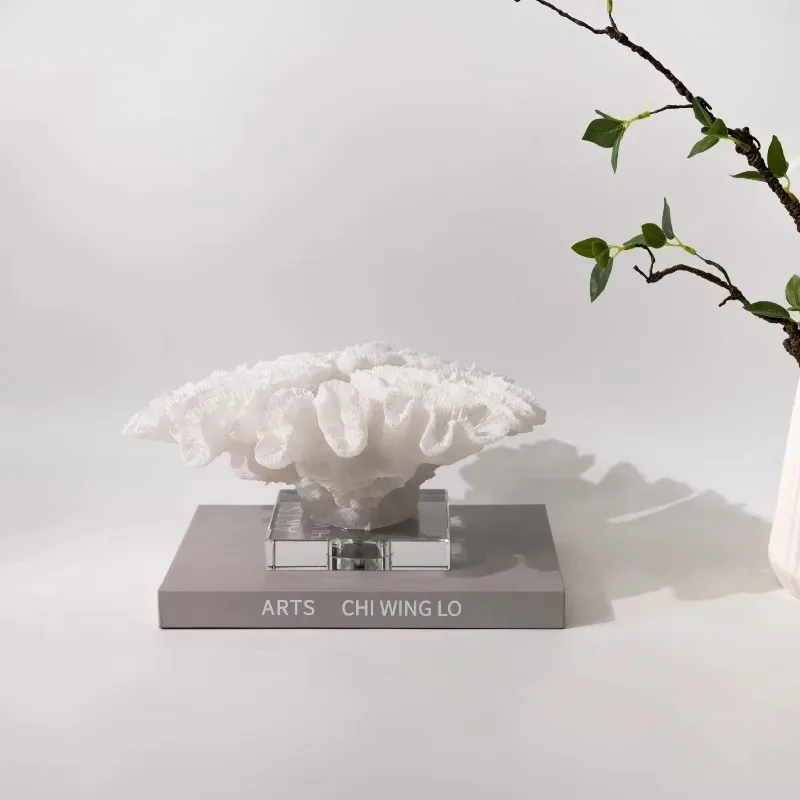 Creative Nordic Style Coral Shape Crafts Modern Pure White Resin Entrance Hall Ornaments Simple Luxury Art Home Decorations
Creative Nordic Style Coral Shape Crafts Modern Pure White Resin Entrance Hall Ornaments Simple Luxury Art Home Decorations