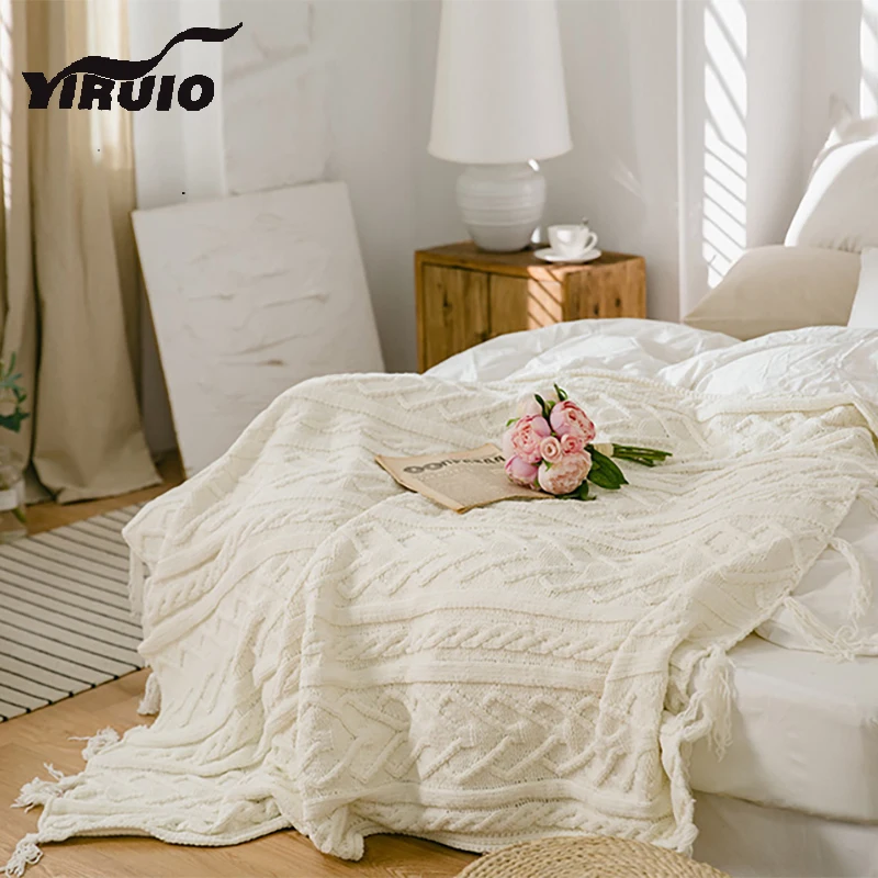 YIRUIO Luxury Brand Love Heart Texture Throw Blanket Fringes Decorative Soft Chenille Valentine's Day Gift Cable Knit Blankets
YIRUIO Luxury Brand Love Heart Texture Throw Blanket Fringes Decorative Soft Chenille Valentine's Day Gift Cable Knit Blankets