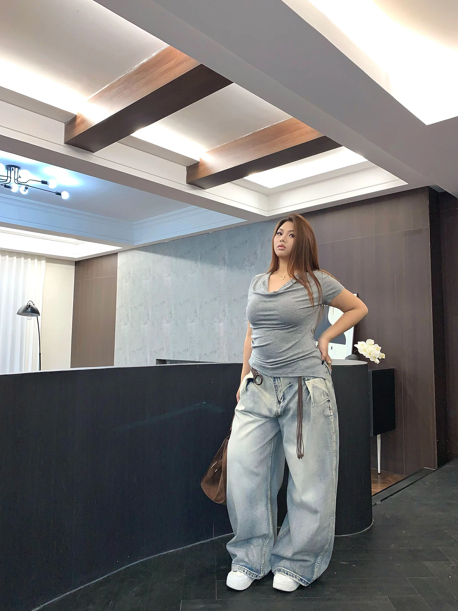 High Waist Wide Leg Knife Denim Jeans Women plus Size Retro Street Design South Bla Casual Comfortable Breathable
High Waist Wide Leg Knife Denim Jeans Women plus Size Retro Street Design South Bla Casual Comfortable Breathable