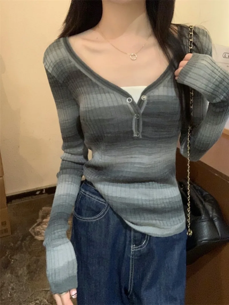 Sweet Hot Girl Striped Patchwork Long-sleeved Sweater for Women's Autumn V-neck Slim Fit Knitted Pullover Fashion Female Clothes
Sweet Hot Girl Striped Patchwork Long-sleeved Sweater for Women's Autumn V-neck Slim Fit Knitted Pullover Fashion Female Clothes