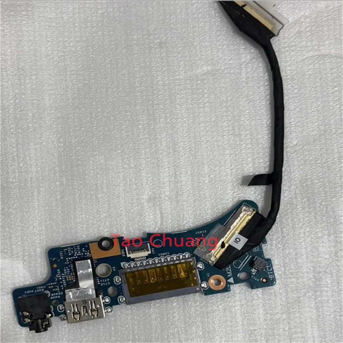 FOR Dell Lingyue 14Pro 5420 5425 Card Reader Audio USB Switch Button Board With cable
FOR Dell Lingyue 14Pro 5420 5425 Card Reader Audio USB Switch Button Board With cable