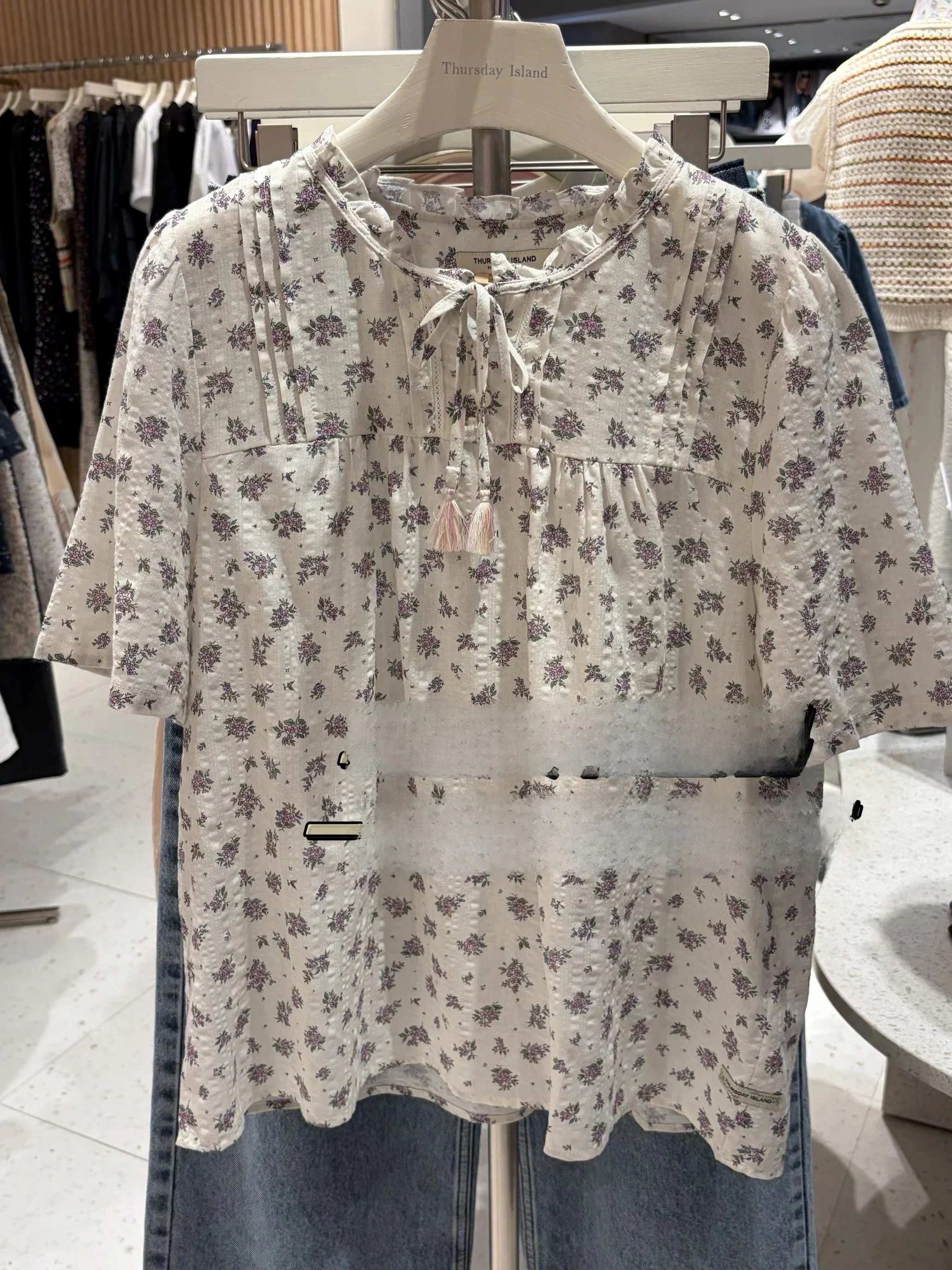Sweet Floral Doll Collar Tied Short Sleeve Women's Top Island Home 2026 Summer New Style Moisture Wicking Loose Fit round Neck
Sweet Floral Doll Collar Tied Short Sleeve Women's Top Island Home 2026 Summer New Style Moisture Wicking Loose Fit round Neck