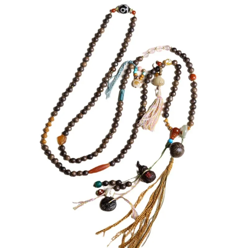 Women's Agarwood Carved Fortune Gourd Pendant Necklace with Hainan Agarwood Insect Leak Bodhi Root Accessories Gifts
Women's Agarwood Carved Fortune Gourd Pendant Necklace with Hainan Agarwood Insect Leak Bodhi Root Accessories Gifts