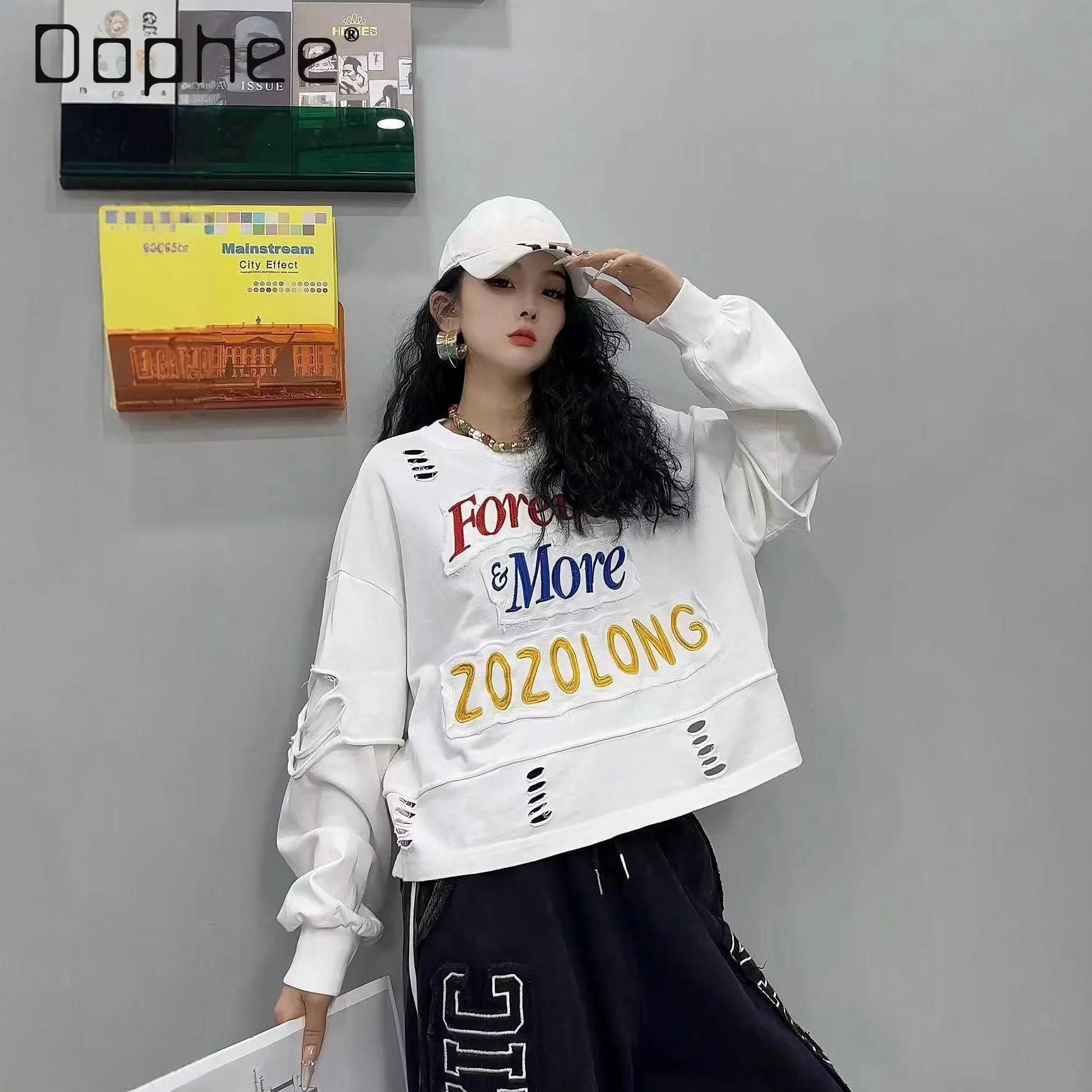 European Style Women's Sweatshirt 2026 New Personalized Patch Letter Print Distressed Sleeves Trendy Top Streetwear Women
European Style Women's Sweatshirt 2026 New Personalized Patch Letter Print Distressed Sleeves Trendy Top Streetwear Women