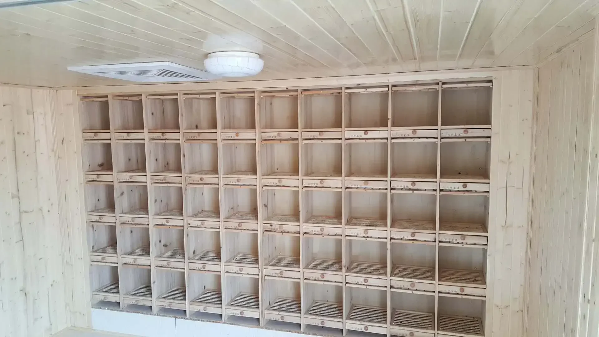 Homing pigeon matching cage Matching cage nest box Breeding box pigeon cage racing pigeon nest box
Homing pigeon matching cage Matching cage nest box Breeding box pigeon cage racing pigeon nest box