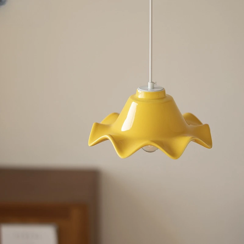 Modern Creative Ceramic Chandeliers in Nordic Style Decorating Dining Room Bedroom Bedside Areas Entrances Hanging in Corridors
Modern Creative Ceramic Chandeliers in Nordic Style Decorating Dining Room Bedroom Bedside Areas Entrances Hanging in Corridors