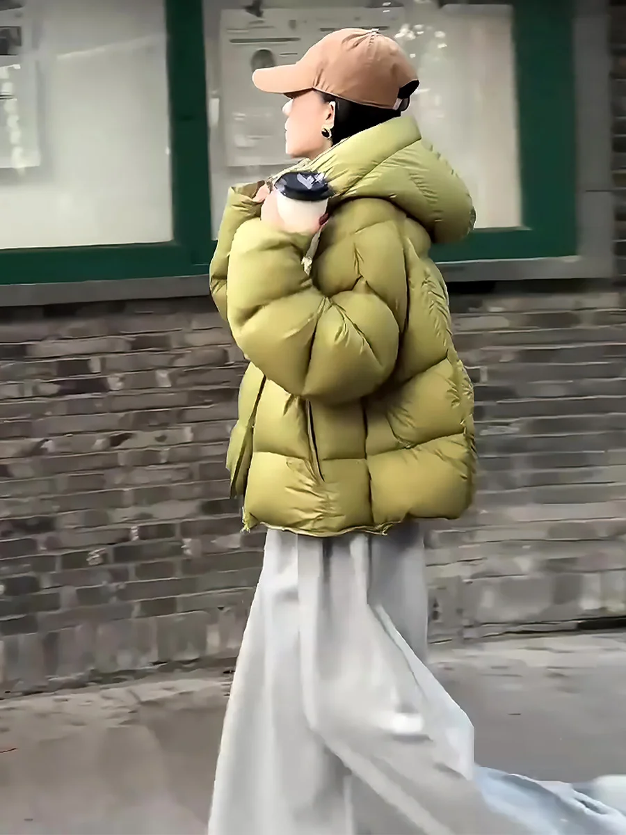 Женская утепленная зимняя куртка с капюшоном, модная, теплая, для повседневной носки, без бренда
Женская утепленная зимняя куртка с капюшоном, модная, теплая, для повседневной носки, без бренда