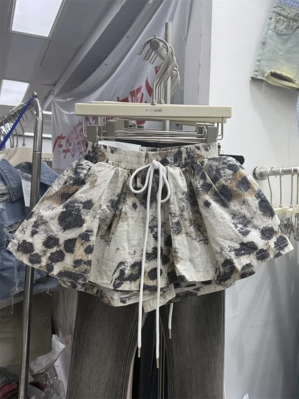 Outlet American Retro Camouflage Print Loose Half Skirt Slimming Short Skirt for All Body Types High Waist Summer Commute
Outlet American Retro Camouflage Print Loose Half Skirt Slimming Short Skirt for All Body Types High Waist Summer Commute