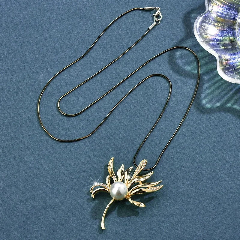 2025 Simple, fashionable and classic sweater chain, long necklace with feminine charm, mom
2025 Simple, fashionable and classic sweater chain, long necklace with feminine charm, mom