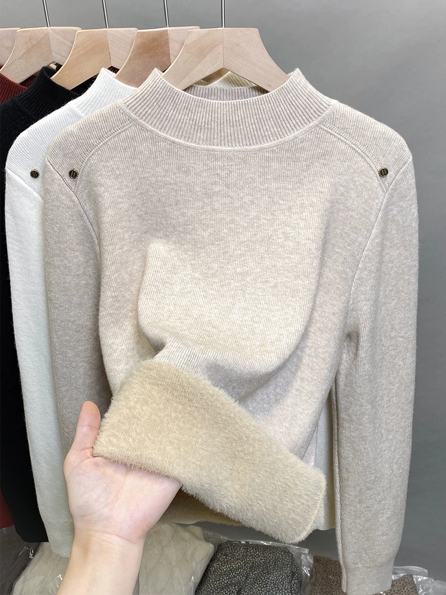 Цельный флисовый свитер с полуводолазкой. Женский флисовый утепленный вязаный свитер с модным верхом внутри.
Цельный флисовый свитер с полуводолазкой. Женский флисовый утепленный вязаный свитер с модным верхом внутри.