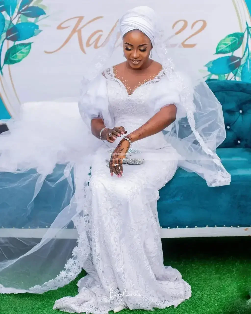 Customized Newest Short Sleeves Aso Ebi White Mermaid Wedding Dresses For Bride Sweep Train Lace Appliques Vintage Bridal Gown
Customized Newest Short Sleeves Aso Ebi White Mermaid Wedding Dresses For Bride Sweep Train Lace Appliques Vintage Bridal Gown