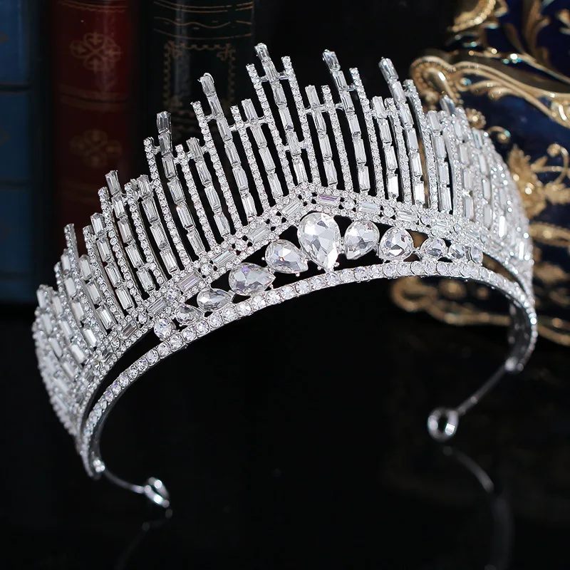 Luxury Sliver Color Vintage Crystal Queen Tiaras And Crowns Women Bridal Hair Accessory Wedding Rhinestone Headband Hair Jewelry
Luxury Sliver Color Vintage Crystal Queen Tiaras And Crowns Women Bridal Hair Accessory Wedding Rhinestone Headband Hair Jewelry