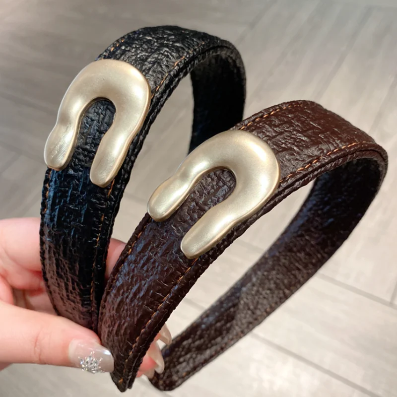 New PU Leather Maillard Wide Edge Headband Versatile Travel Casual Hair Hoop Women Wash Face Hairband Hair Accessories
New PU Leather Maillard Wide Edge Headband Versatile Travel Casual Hair Hoop Women Wash Face Hairband Hair Accessories