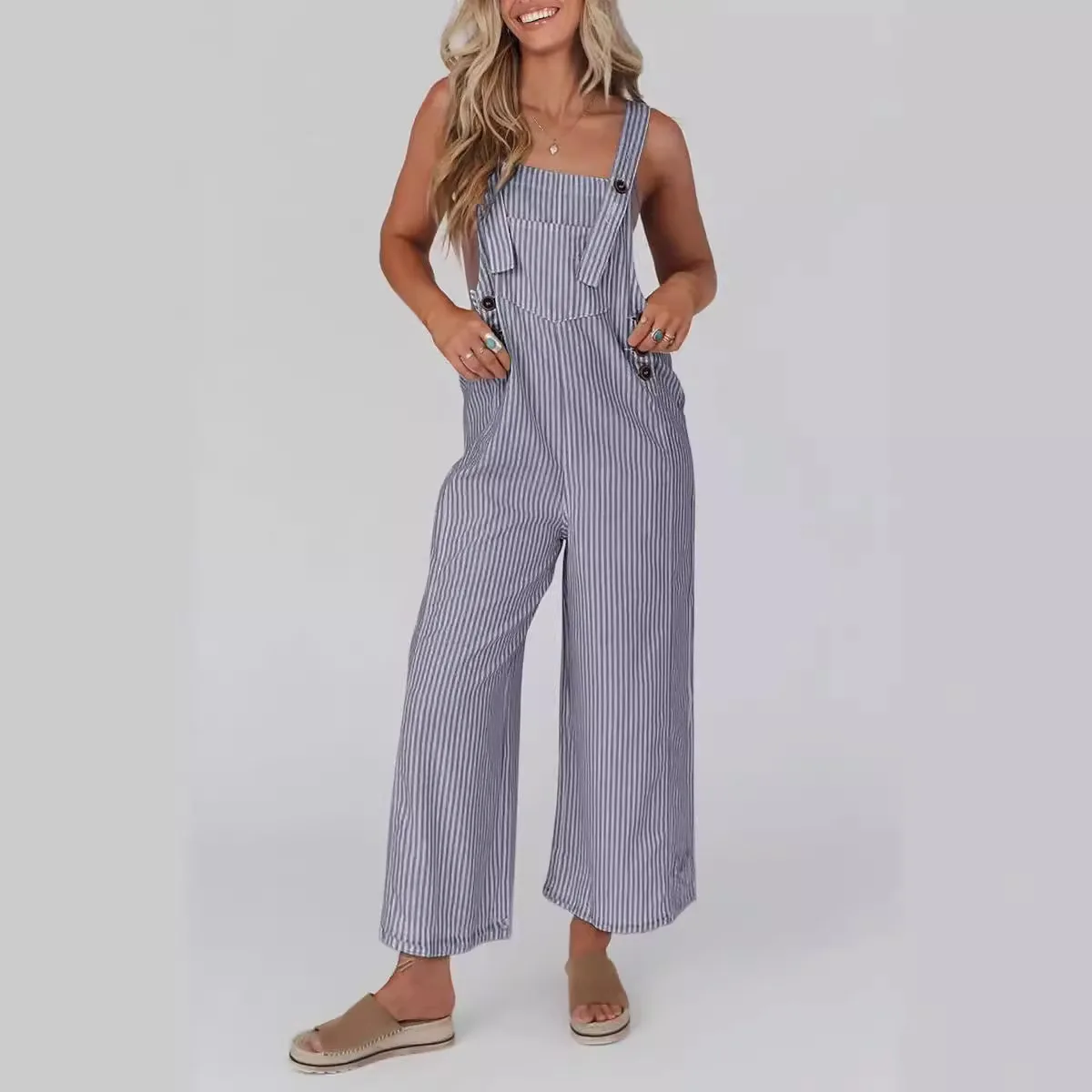 Женский свободный комбинезон с широкими штанинами, ультратонкий нейлоновый, с высокой талией, летний, модный, цельный костюм
Женский свободный комбинезон с широкими штанинами, ультратонкий нейлоновый, с высокой талией, летний, модный, цельный костюм