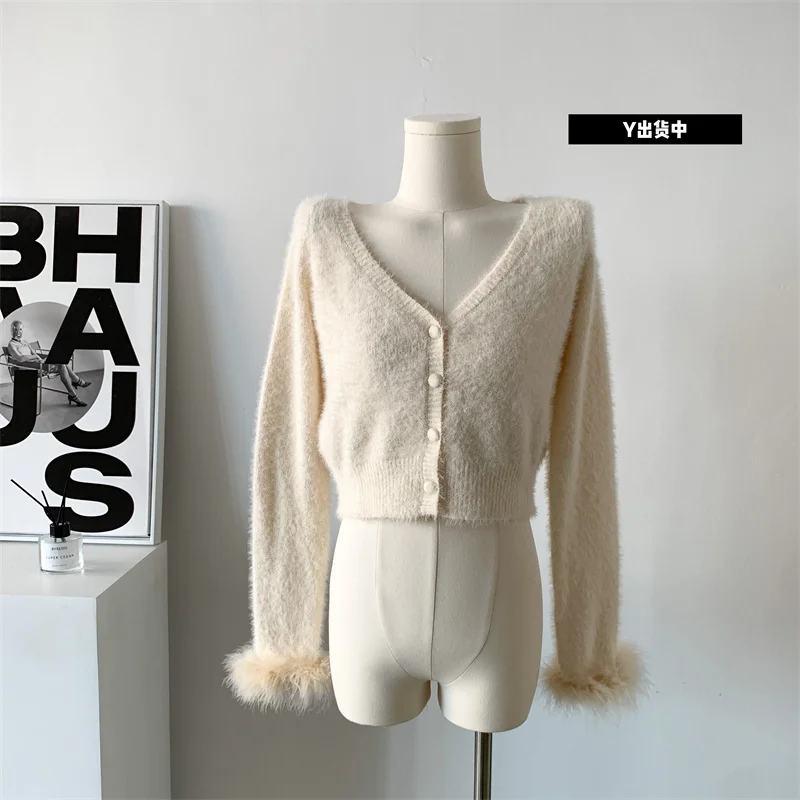 Casual And Comfortable Solid Color Sweater For Women Sexy Aesthetic Girly Vintage Cardigan Knitted Design Women New Tops
Casual And Comfortable Solid Color Sweater For Women Sexy Aesthetic Girly Vintage Cardigan Knitted Design Women New Tops
