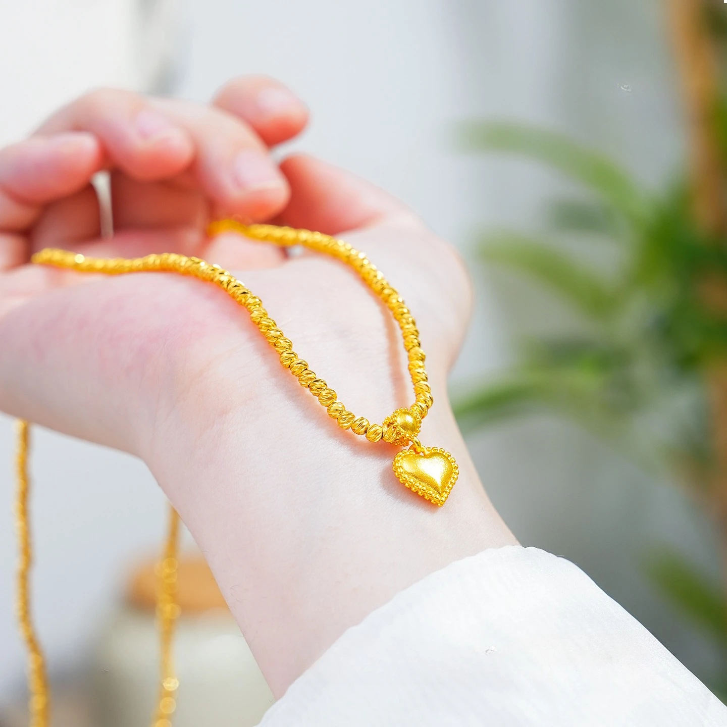 Модное ожерелье Kt18 золотого цвета с матовым сердцем и сверкающими цветочными бусинами, кулон для женщин, ожерелье, цепочка, ювелирные изделия, подарки
Модное ожерелье Kt18 золотого цвета с матовым сердцем и сверкающими цветочными бусинами, кулон для женщин, ожерелье, цепочка, ювелирные изделия, подарки