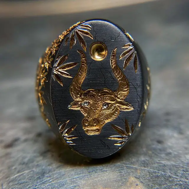 Винтажное модное кольцо в стиле ретро для женщин, инкрустированное искусственными драгоценными камнями, из сплава, аксессуар
Винтажное модное кольцо в стиле ретро для женщин, инкрустированное искусственными драгоценными камнями, из сплава, аксессуар