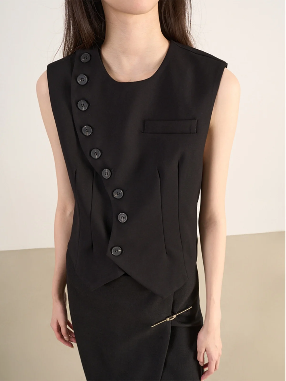 Асимметричное платье LANVIVIER с изогнутым подолом, приталенное, с пуговицами, для повседневной носки
Асимметричное платье LANVIVIER с изогнутым подолом, приталенное, с пуговицами, для повседневной носки