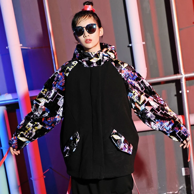 Женская утепленная куртка из вельвета и хлопка в корейском стиле, свободного кроя, с капюшоном, на молнии, с длинными рукавами, для студентов, модная, зимняя
Женская утепленная куртка из вельвета и хлопка в корейском стиле, свободного кроя, с капюшоном, на молнии, с длинными рукавами, для студентов, модная, зимняя