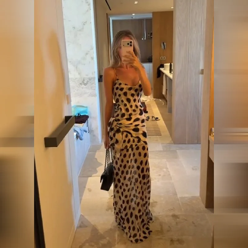 Chic Retro Dress Trendy Stylish Spicy Girls Slim Fit Women Evening Glamorous Party Casual Feminine Summer Streetwear
Chic Retro Dress Trendy Stylish Spicy Girls Slim Fit Women Evening Glamorous Party Casual Feminine Summer Streetwear