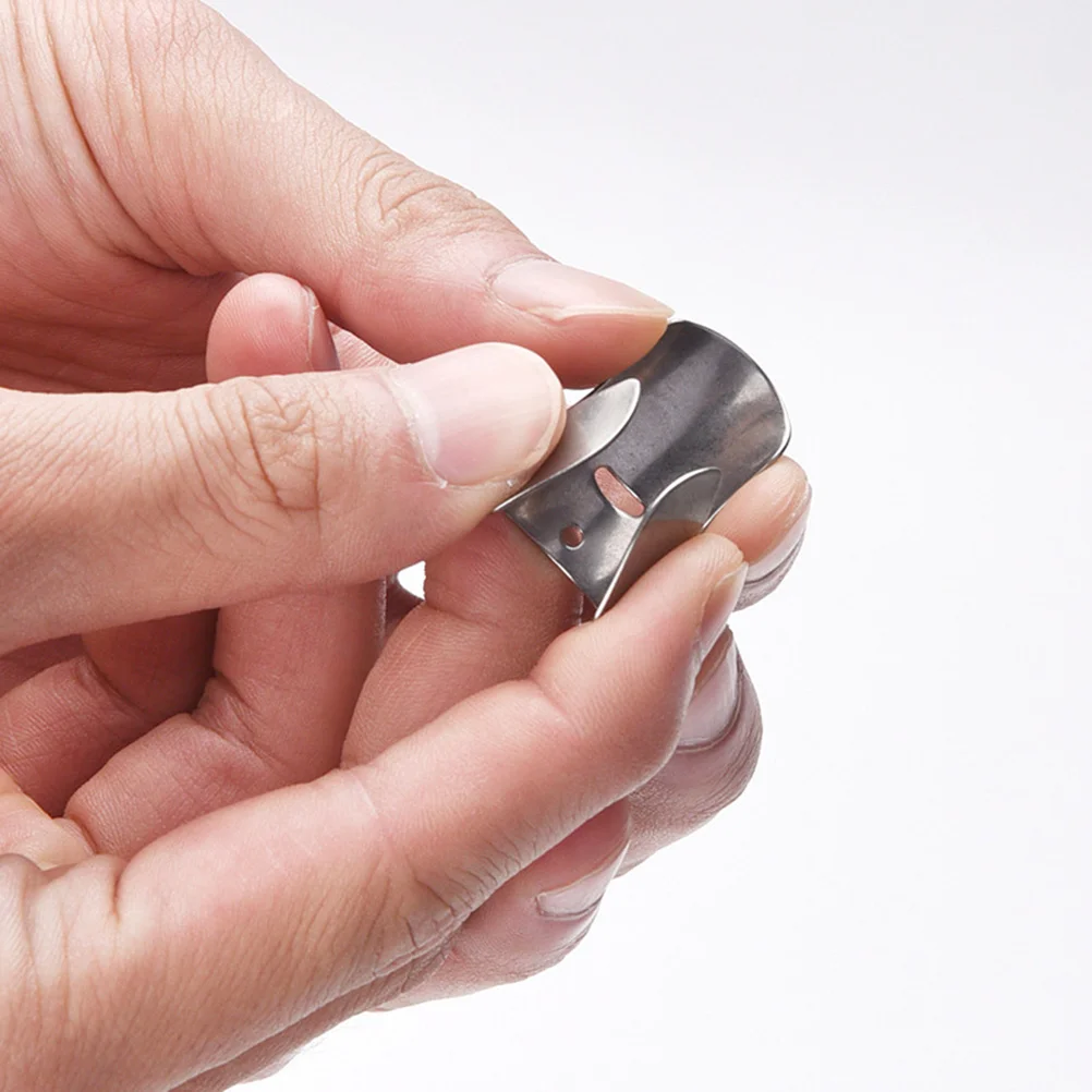 4Pcs Finger Protectors Stainless Steel Adjustable Cutting Guard Anti-Cut Finger Safety Tool for Kitchen Meat Vegetable Fruit Nut
4Pcs Finger Protectors Stainless Steel Adjustable Cutting Guard Anti-Cut Finger Safety Tool for Kitchen Meat Vegetable Fruit Nut