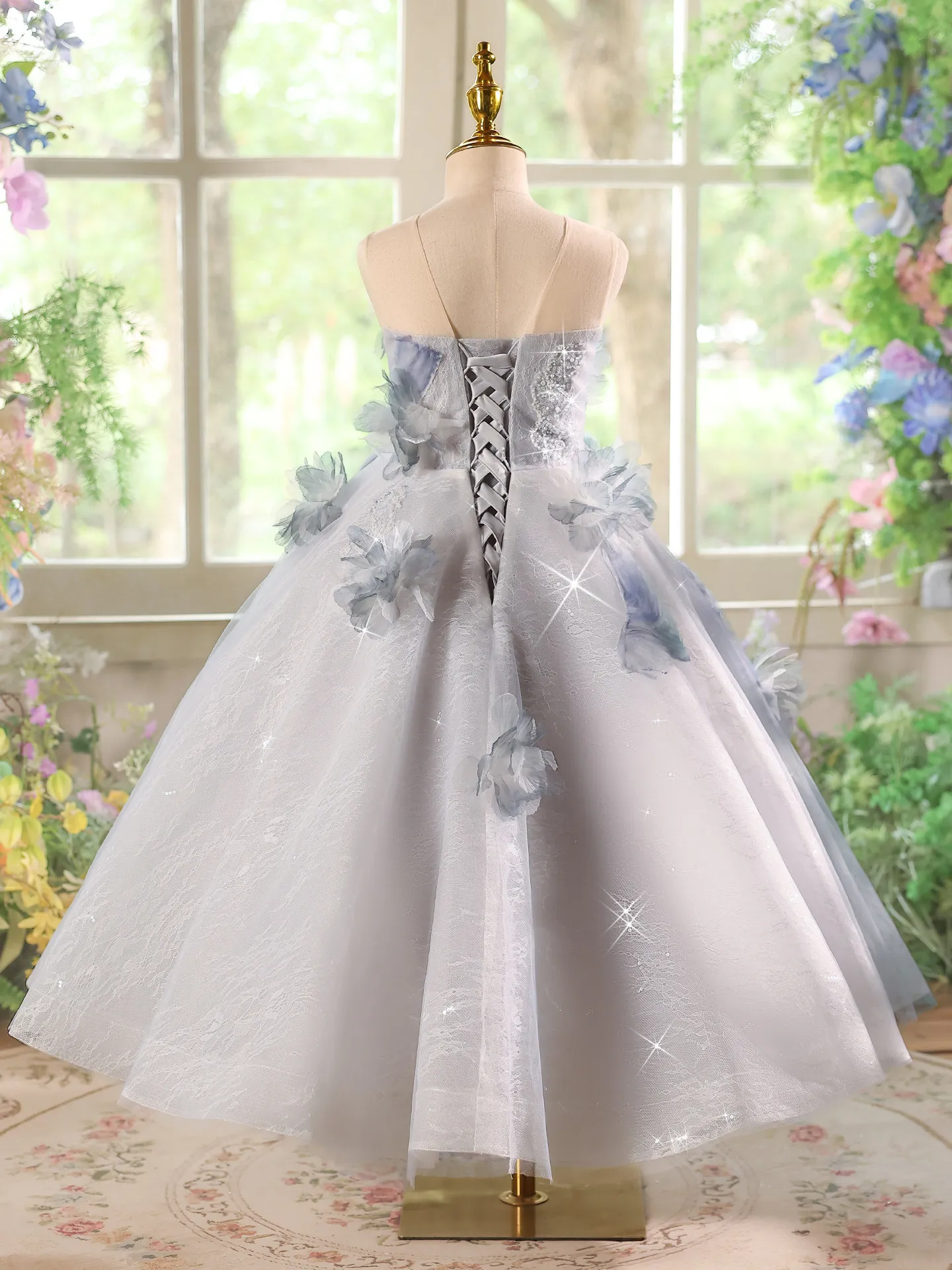 Custom Flower Girl Dress Wedding Gown For Birthday Party Pageant Elegant 3D Floral Lace Princess Ball Gown For Special Occasions
Custom Flower Girl Dress Wedding Gown For Birthday Party Pageant Elegant 3D Floral Lace Princess Ball Gown For Special Occasions