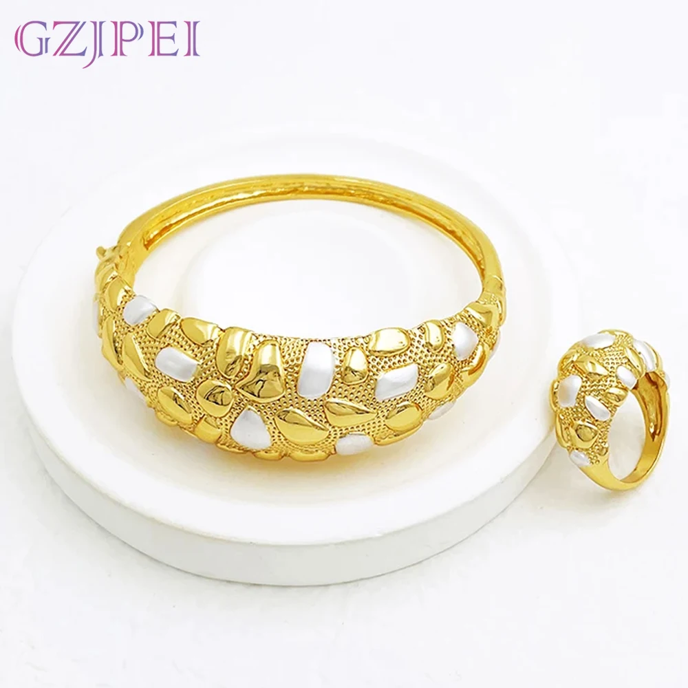 2 Pcs Bracelet Ring Set Luxury Dubai 18K Gold Plated Women Bangle For Women Bridal Wedding Jewelry Gifts
2 Pcs Bracelet Ring Set Luxury Dubai 18K Gold Plated Women Bangle For Women Bridal Wedding Jewelry Gifts