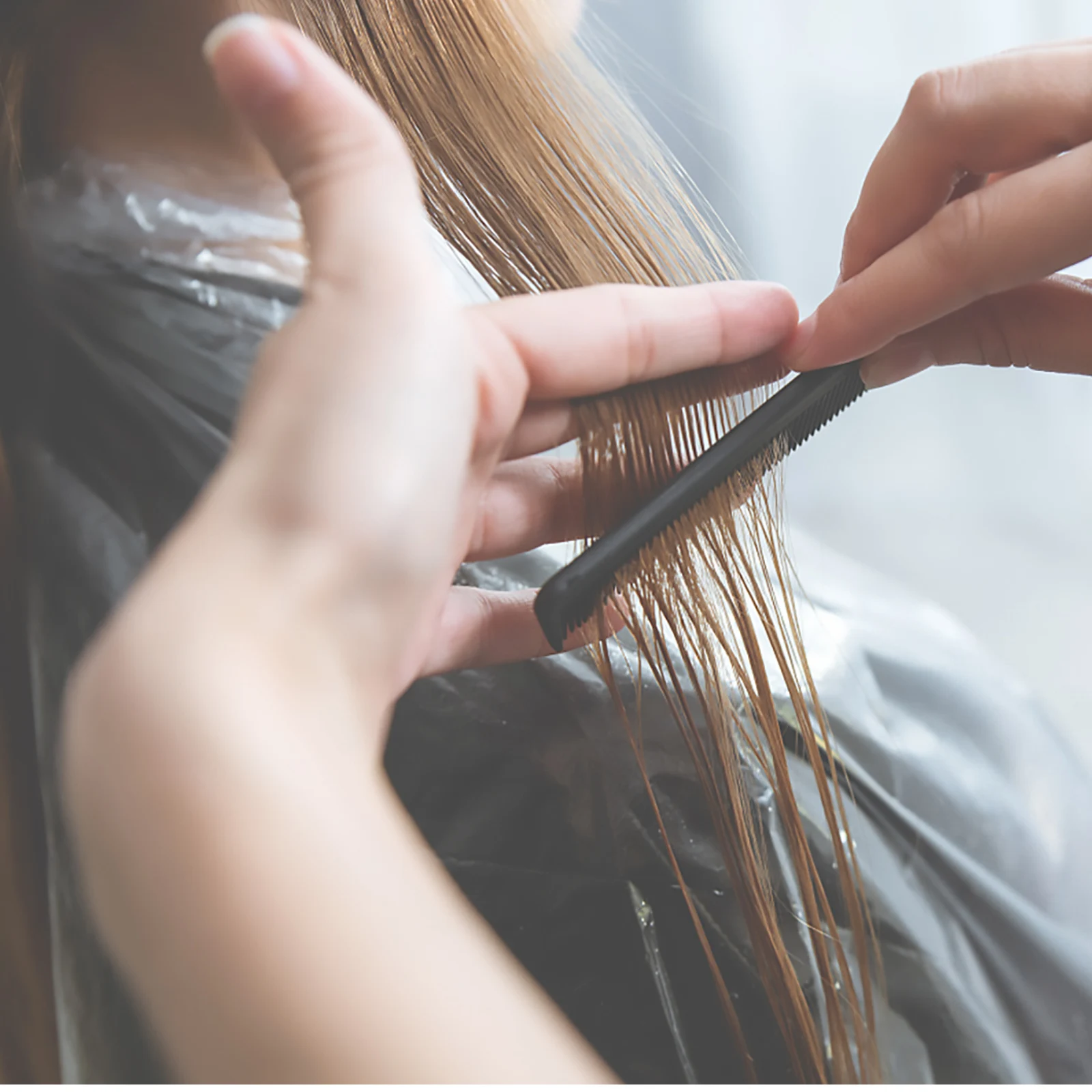50pcs Disposable Hairdressing Shawl Plastic Cape Hair Salon Home Use Waterproof Transparent Barber Cloth Gown
50pcs Disposable Hairdressing Shawl Plastic Cape Hair Salon Home Use Waterproof Transparent Barber Cloth Gown