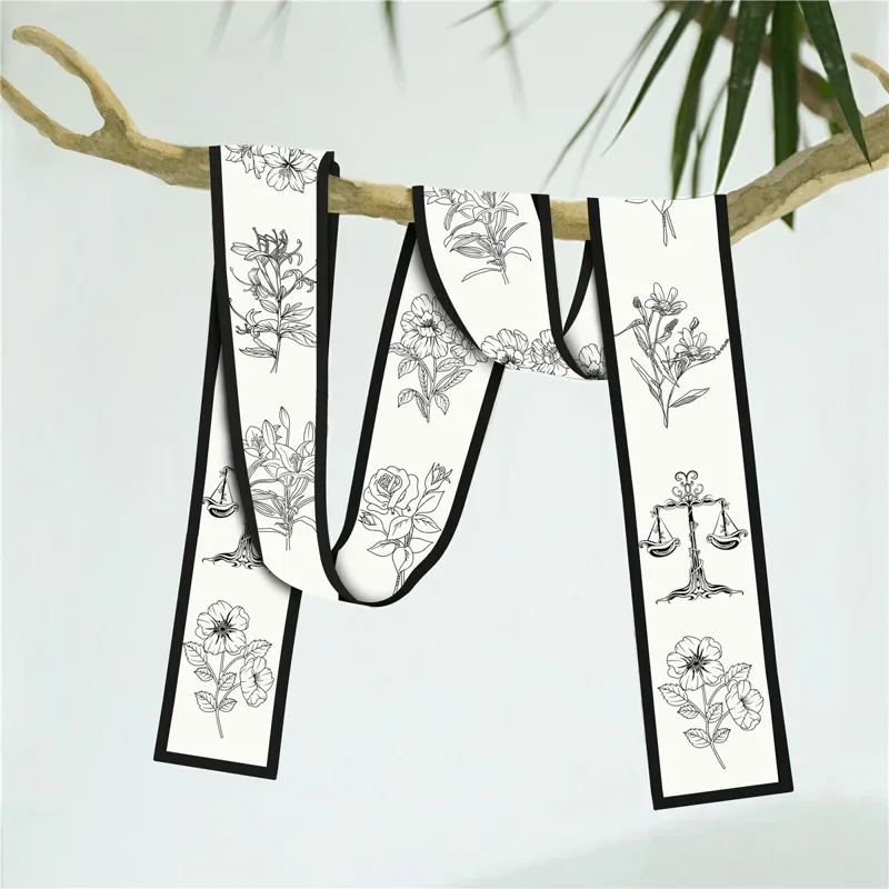 Новый маленький шелковый шарф с принтом розы и ручкой, сумка с лентами, брендовый модный платок на голову, маленькие длинные узкие шарфы для женщин
Новый маленький шелковый шарф с принтом розы и ручкой, сумка с лентами, брендовый модный платок на голову, маленькие длинные узкие шарфы для женщин