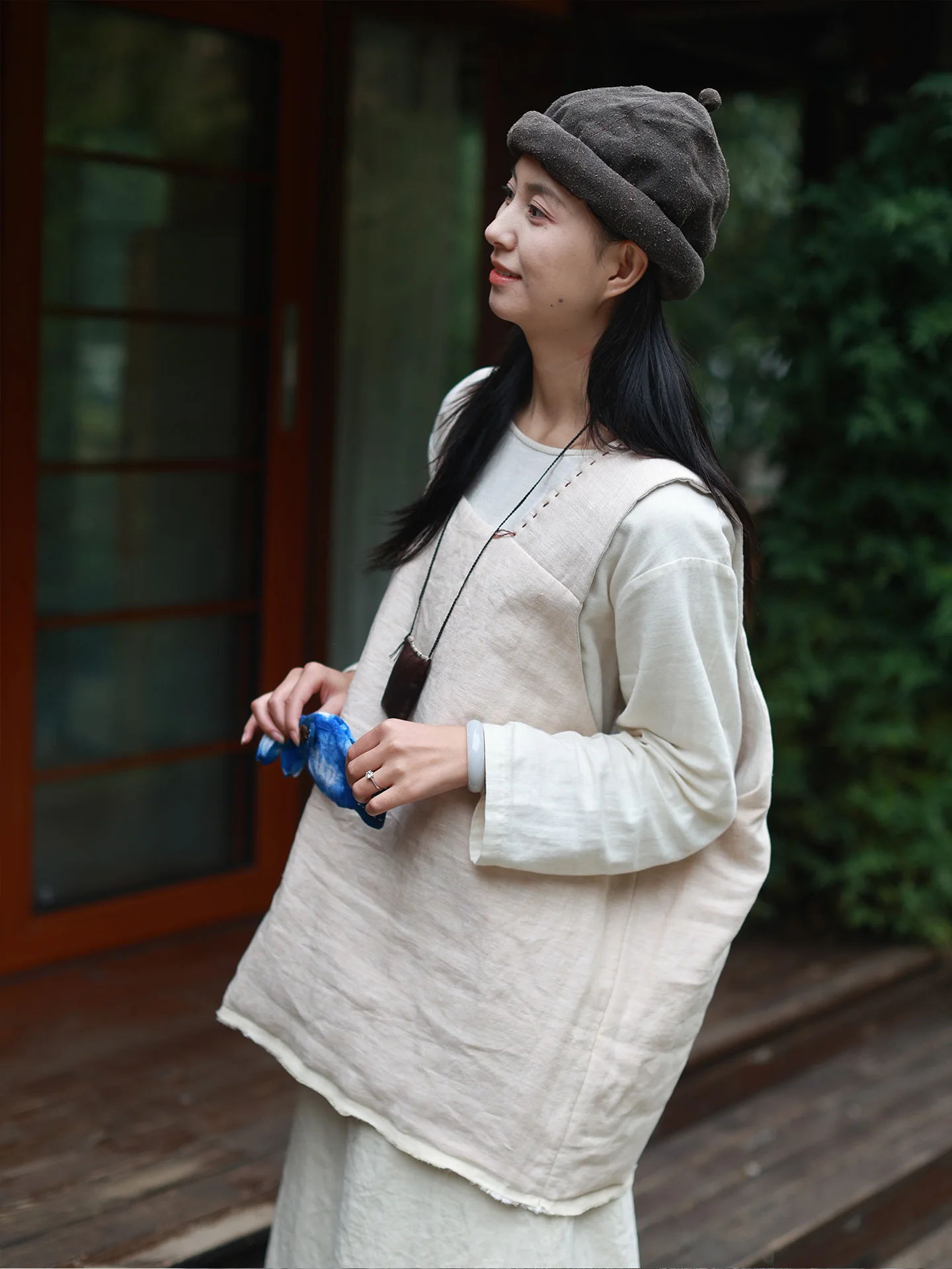 Экологичное цветное тканое льняно-хлопковое двустороннее пальто свободного кроя с художественным дизайном, из качественного материала, удобное, с длинными рукавами
Экологичное цветное тканое льняно-хлопковое двустороннее пальто свободного кроя с художественным дизайном, из качественного материала, удобное, с длинными рукавами