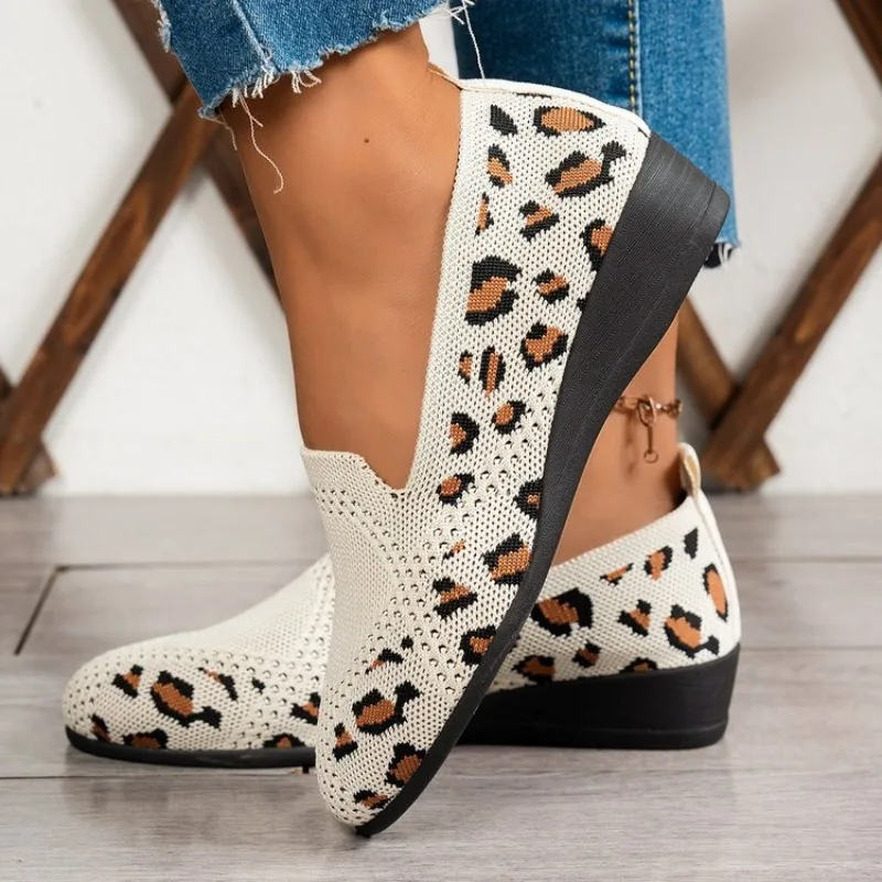 2026 NEW Flats Women Leopard Colorblock Breathable Slip-on Loafers Round Toe Shallow Shoes
2026 NEW Flats Women Leopard Colorblock Breathable Slip-on Loafers Round Toe Shallow Shoes