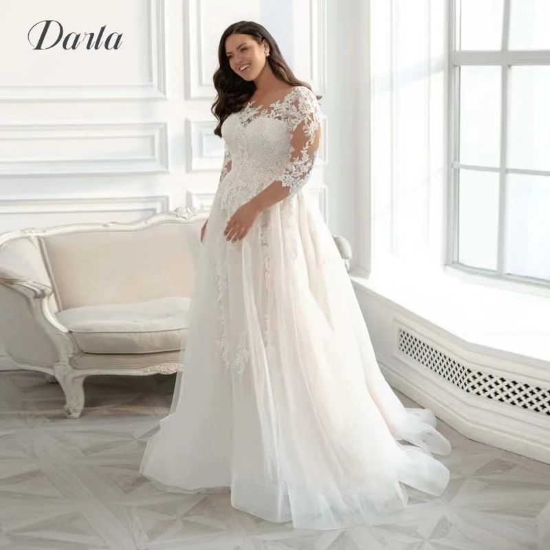 Elegant Lace Tulle Wedding Dresses 2025 V Neck Appliques Half Sleeve Bride Gown Floral Print Embroidery Button Dress Customized
Elegant Lace Tulle Wedding Dresses 2025 V Neck Appliques Half Sleeve Bride Gown Floral Print Embroidery Button Dress Customized