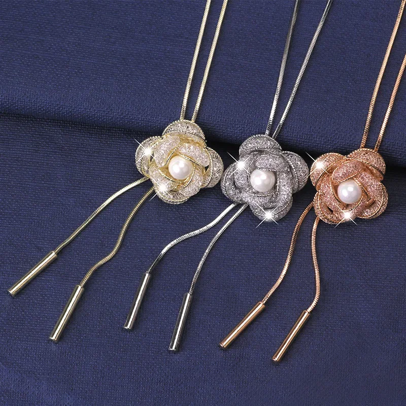 The new long rose sweater necklace is suitable for autumn and winter. It is versatile, elegant and high-end
The new long rose sweater necklace is suitable for autumn and winter. It is versatile, elegant and high-end