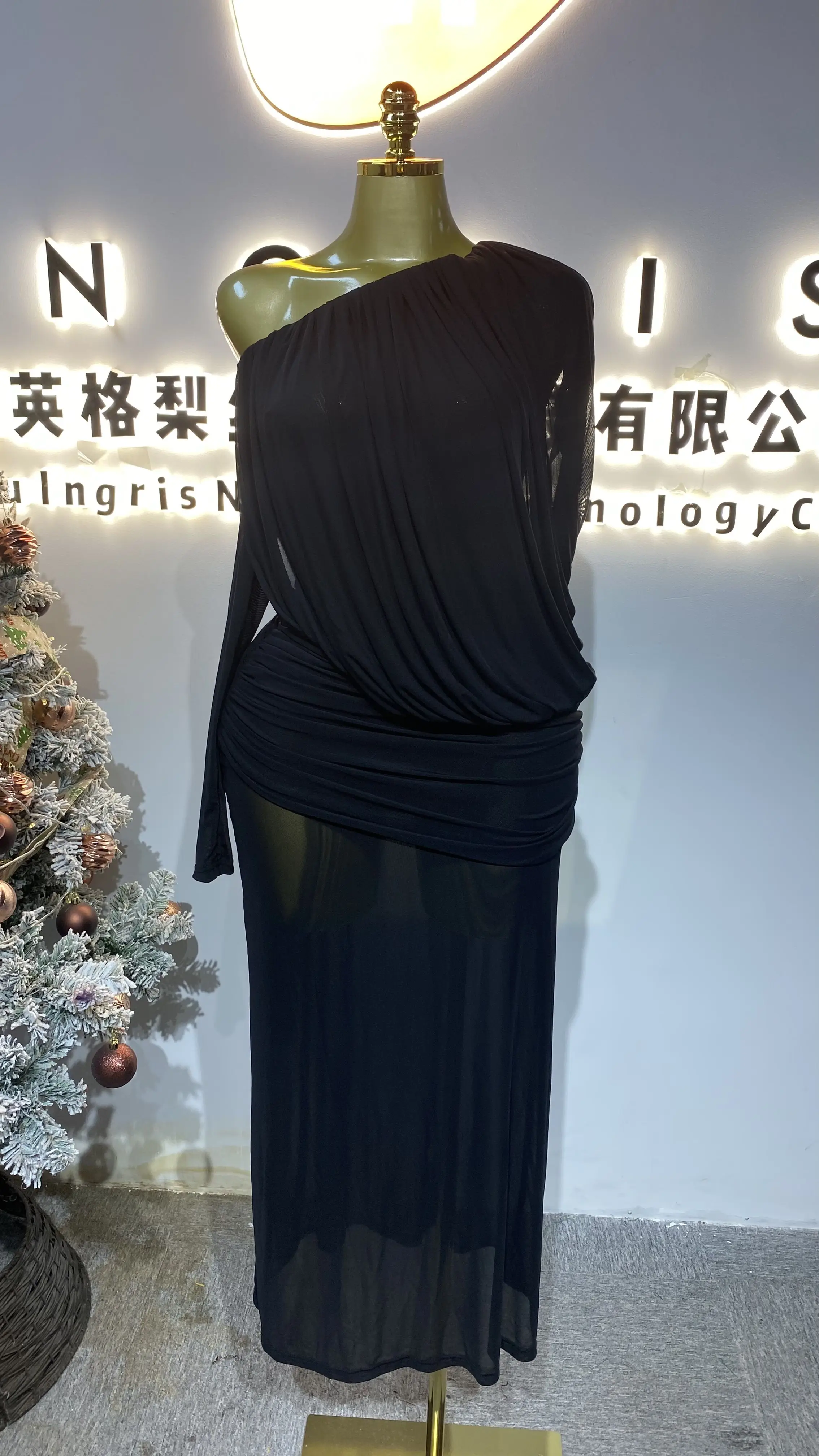 Women's Off-Shoulder Mesh Brown Maxi Dress, 2026 - Sexy, Elegant, Celebrity Evening Party, Luxury Birthday Club Gown-GZXX737
Women's Off-Shoulder Mesh Brown Maxi Dress, 2026 - Sexy, Elegant, Celebrity Evening Party, Luxury Birthday Club Gown-GZXX737